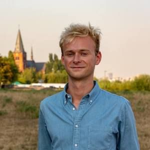 Meet your Posher, Victor